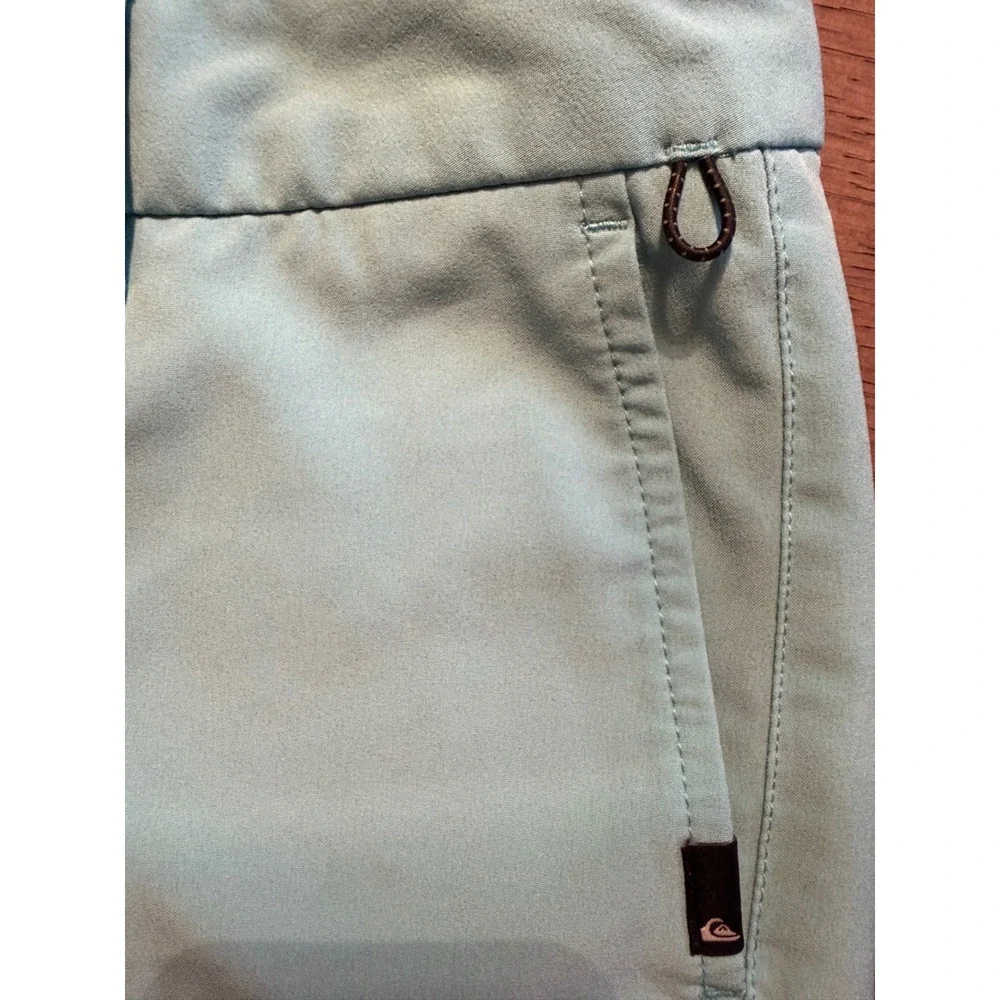 Quiksilver Amphibian Mens Hybrid Shorts Blue 4-Way Stretch Size 28 DryFlight